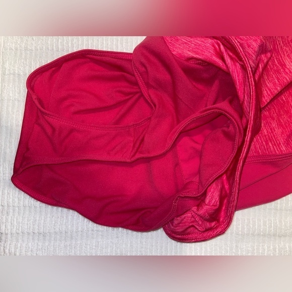 Women’s Reebok heathered pink stretchy lined‎ workout shorts Sz medium - Picture 2 of 15